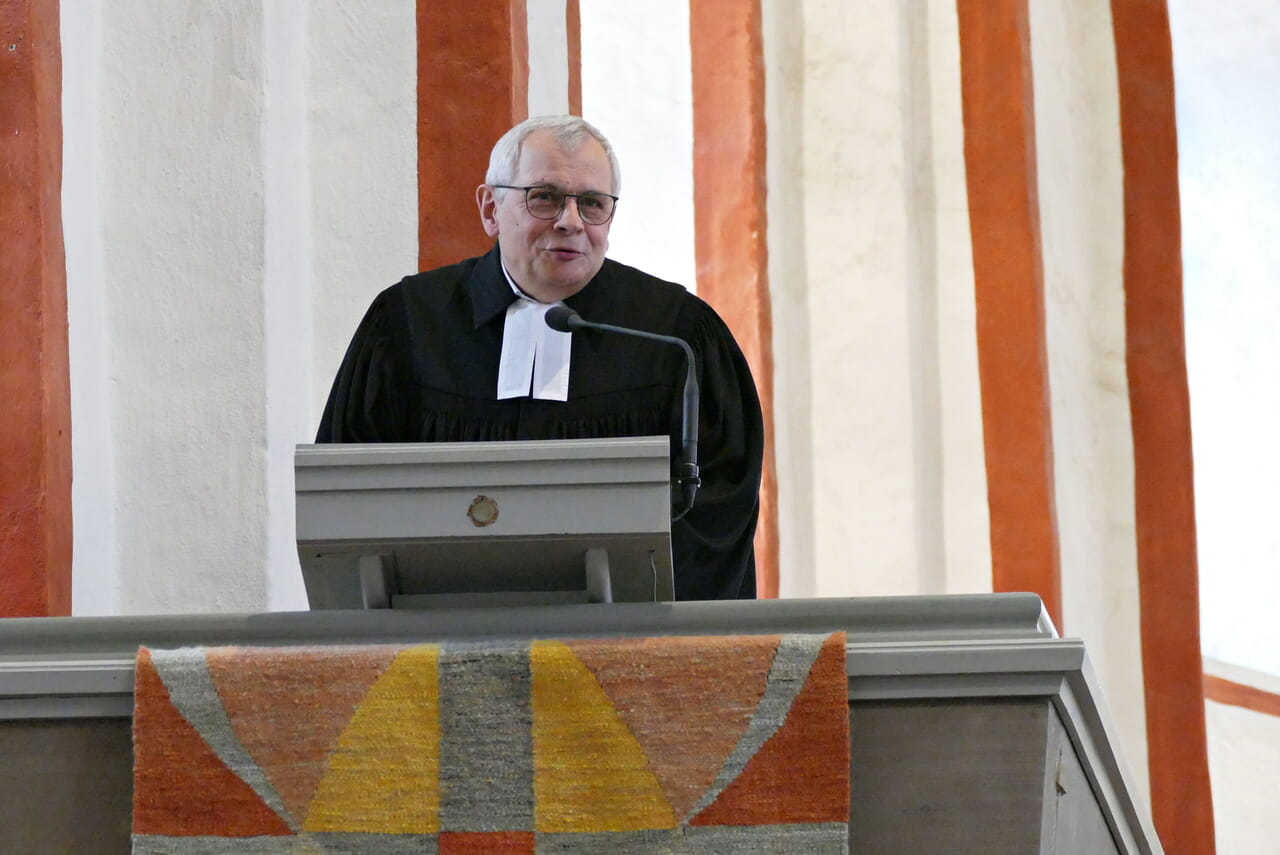 Superintendent Peter-Thomas Stuberg predigte im Festgottesdienst und gratulierte der Stadt Siegen zum 800. Geburtstag.